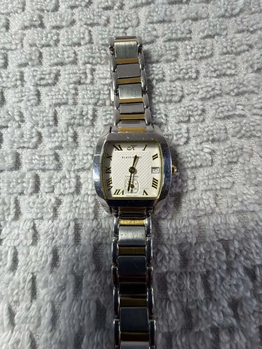 Lot of 7 Assorted Women's Wristwatches including Gucci and Movado for repair